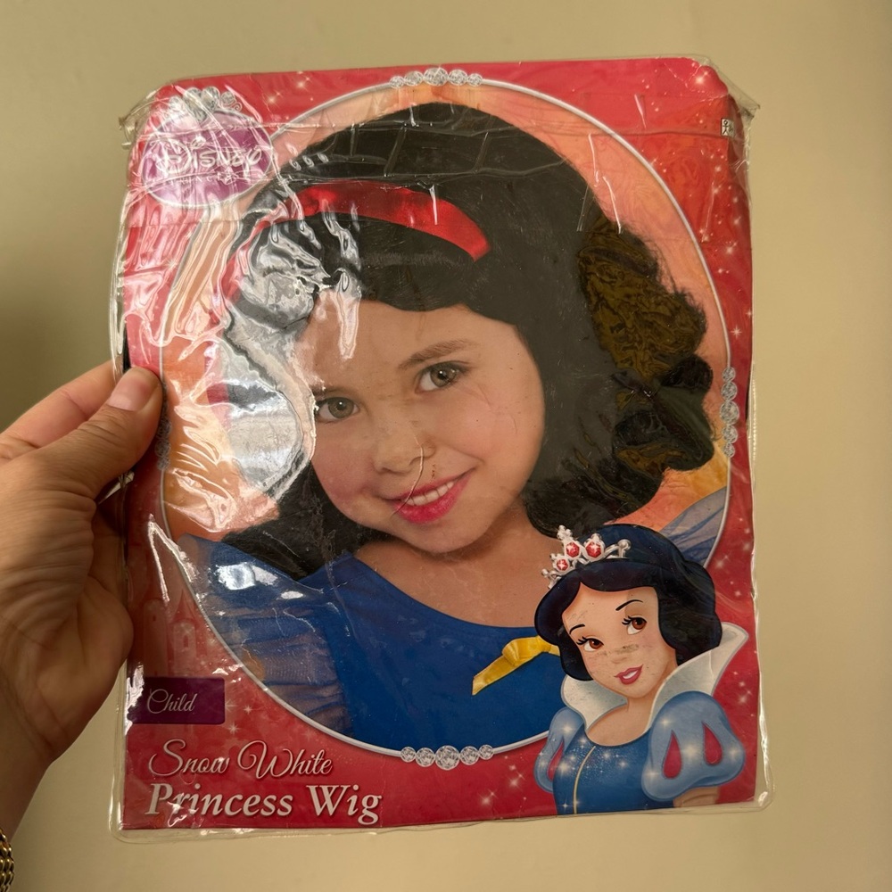 Disney Snow White Child Wig - Black and Red